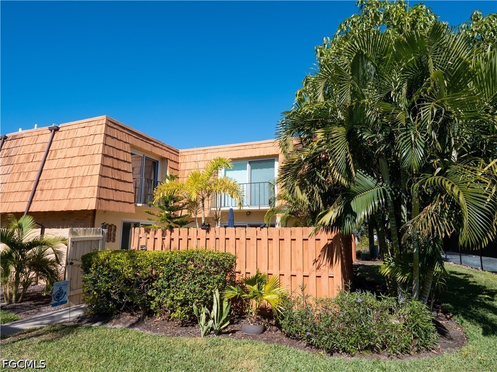 1727 Park Meadows Unit 2, Fort Myers, FL 33907