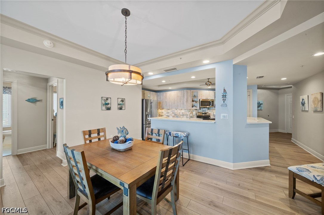 DiningArea
