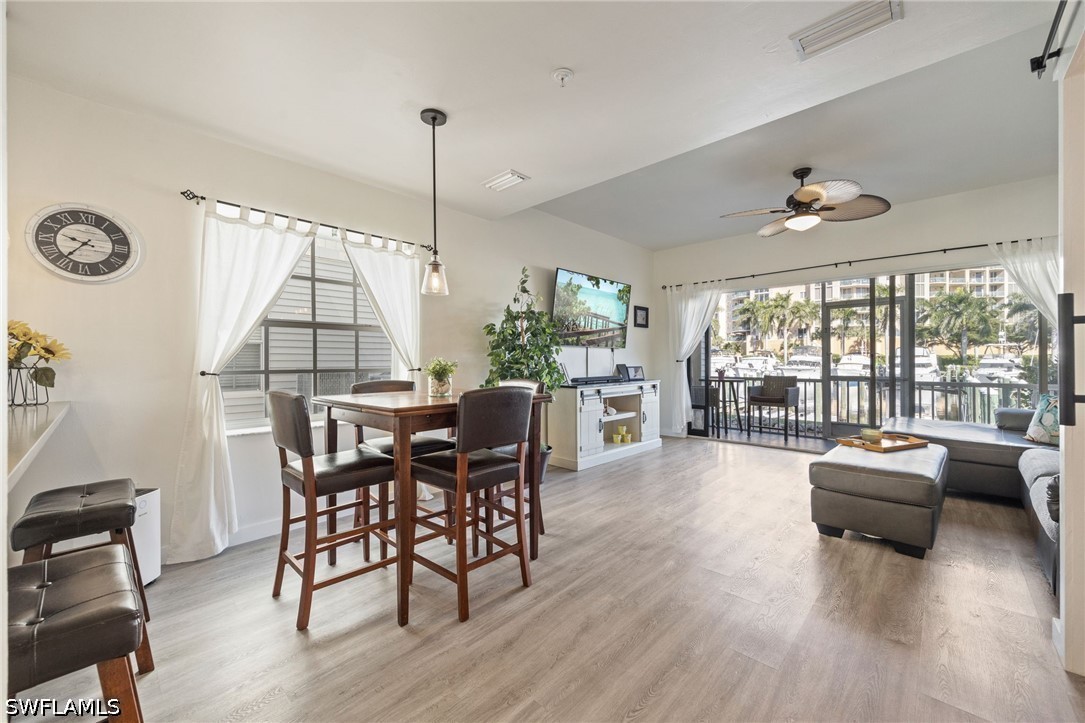 DiningArea