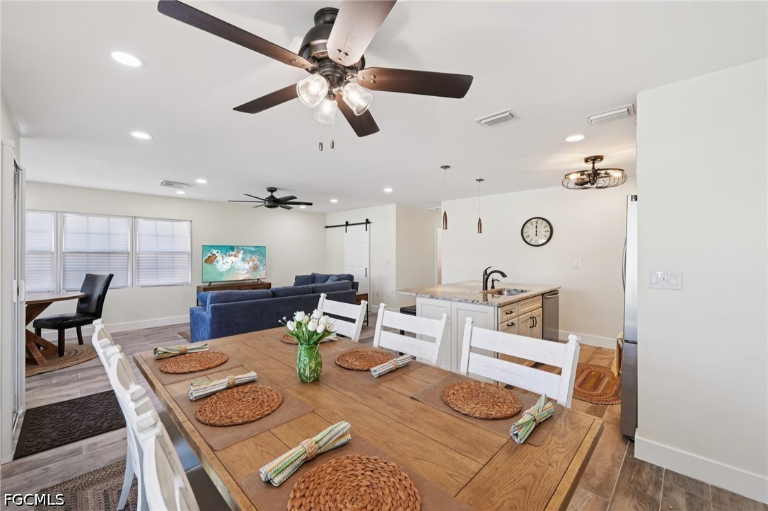 DiningArea