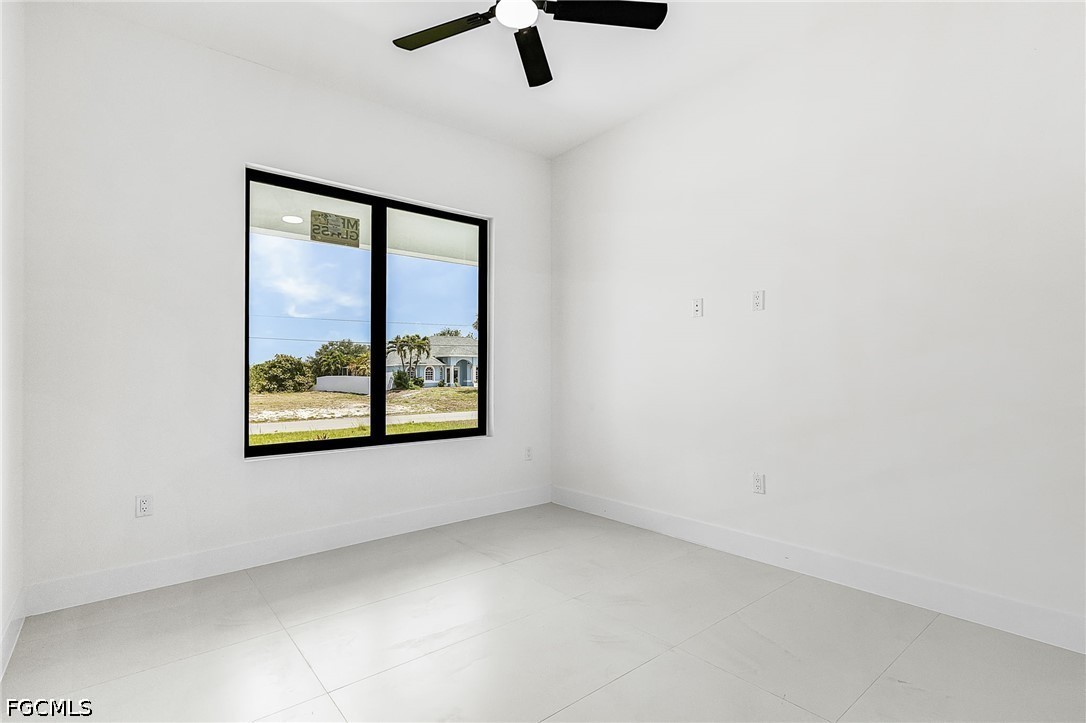 1322 5th, Cape Coral, FL 33909