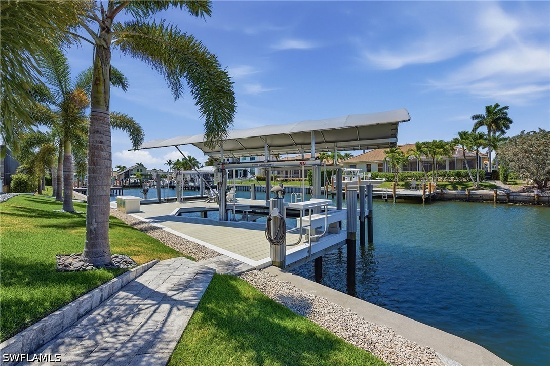 Dock