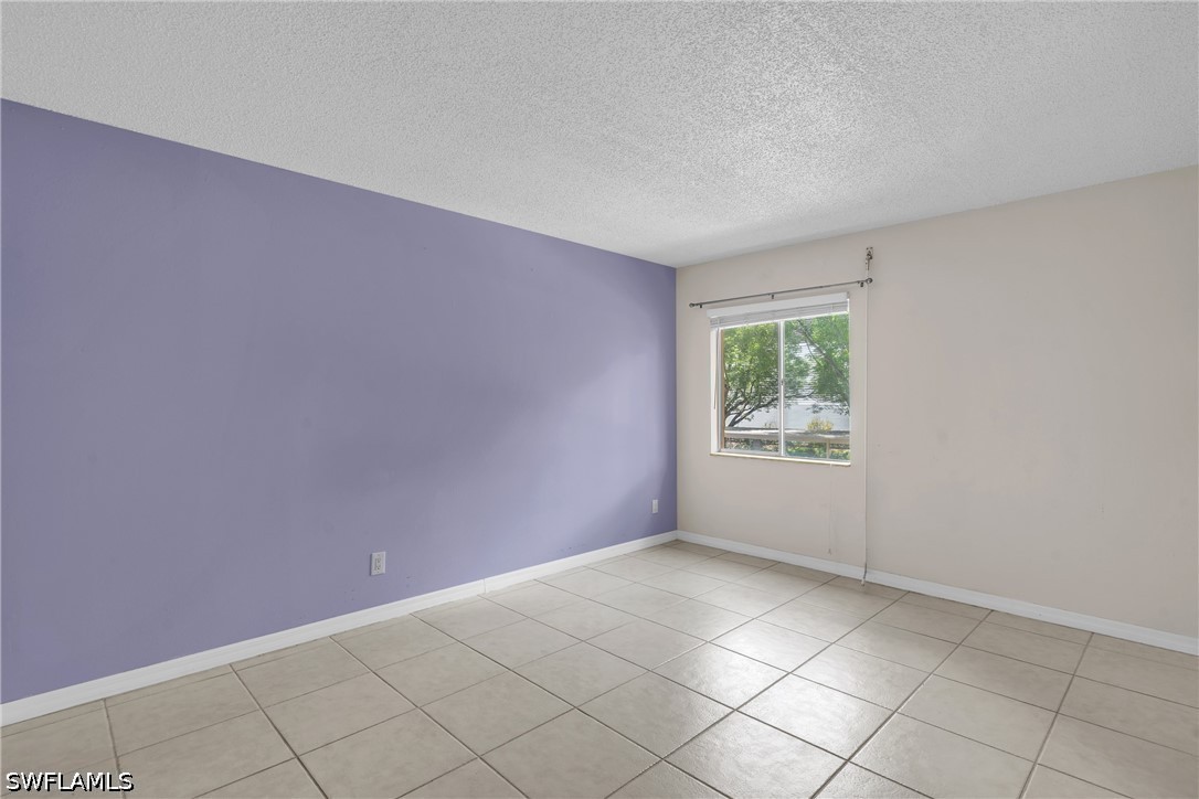 2366 E Mall Unit 212, Fort Myers, FL 33901