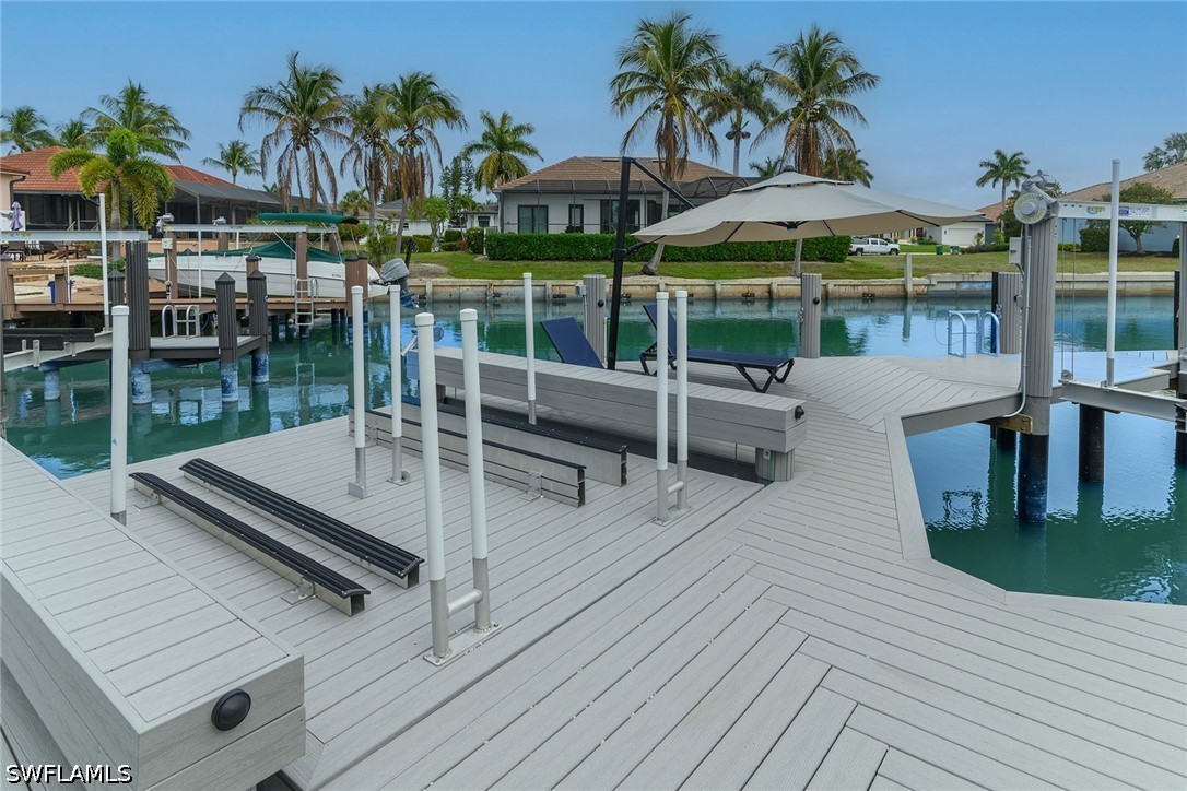 Dock