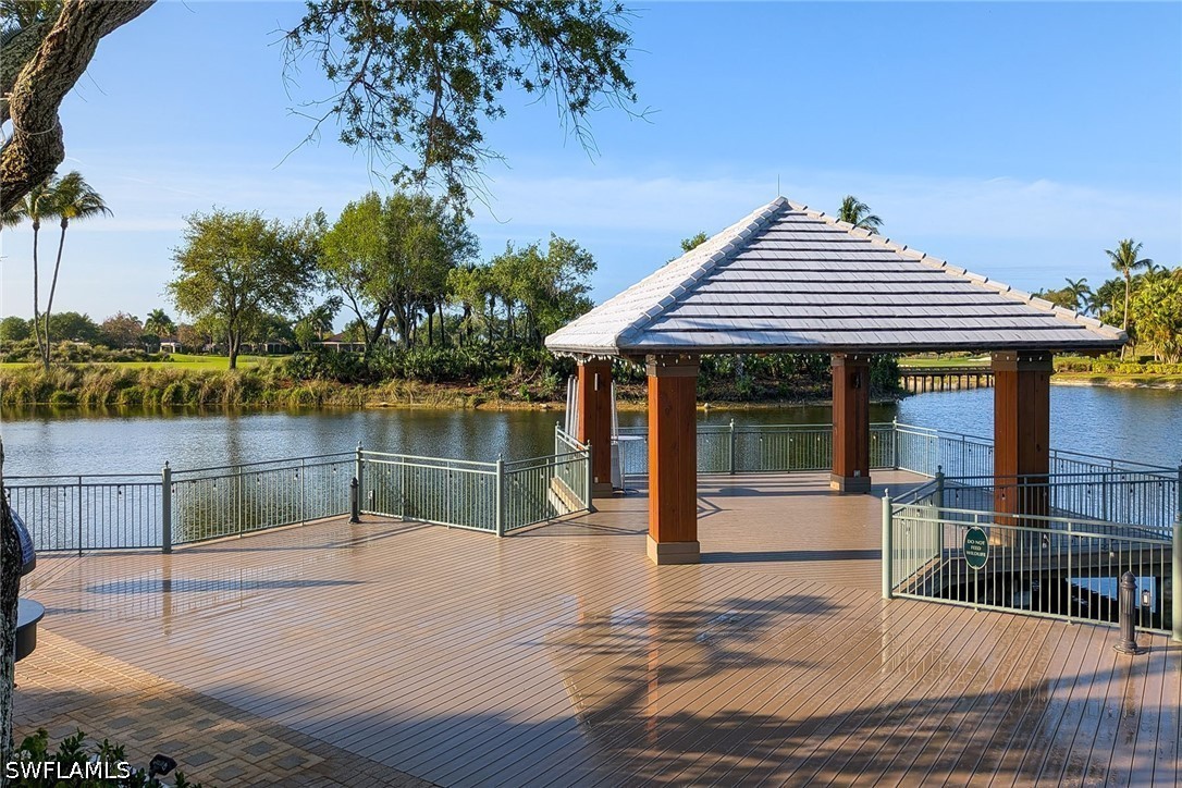 Dock