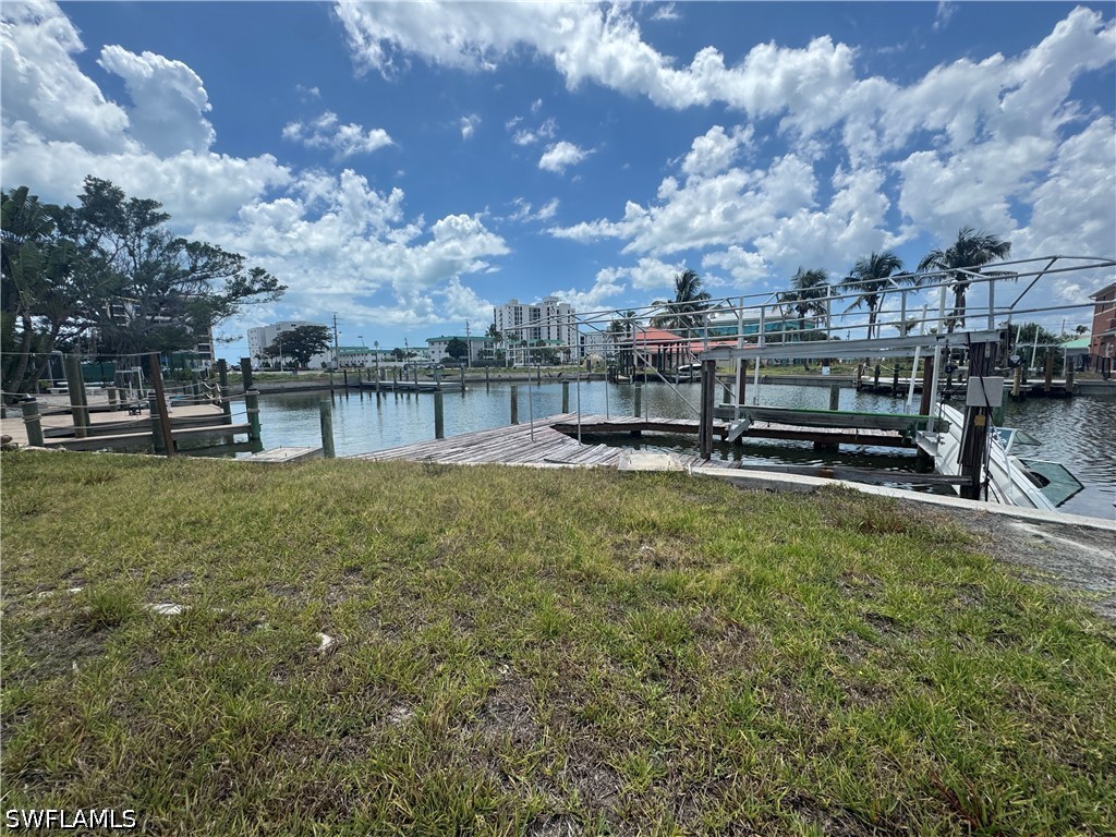 Dock