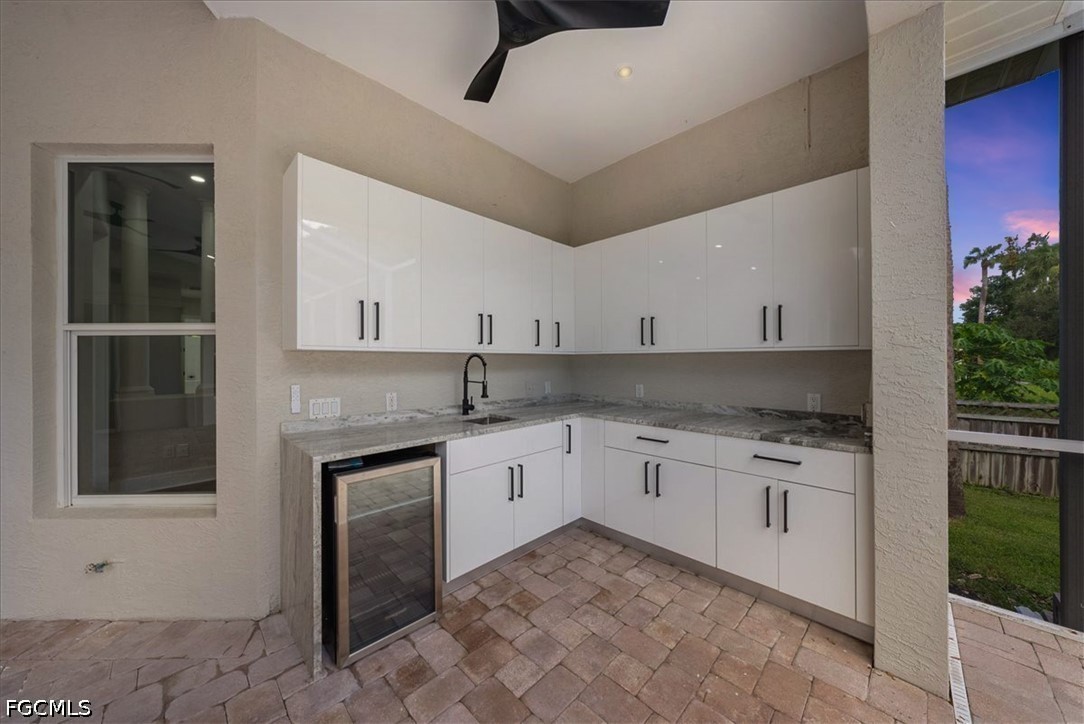 12800 Treeline, North Fort Myers, FL 33903