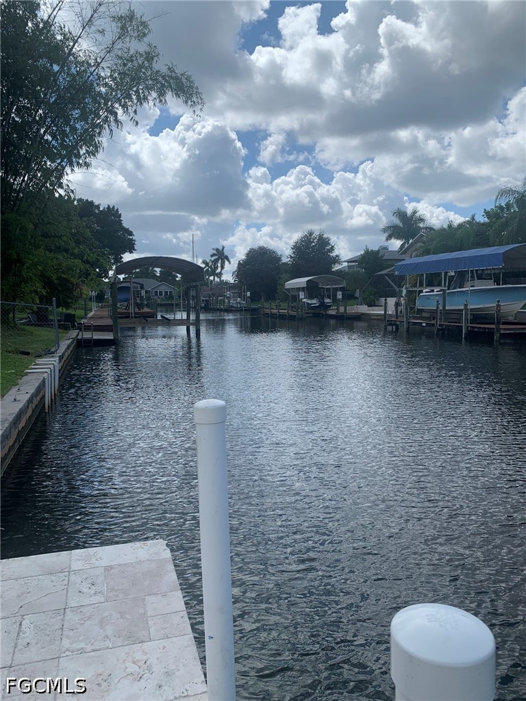 Dock