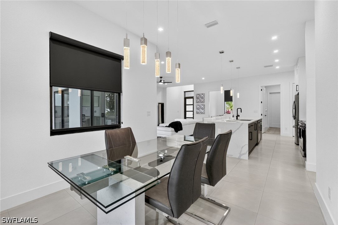 DiningArea