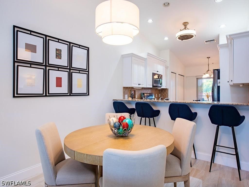 DiningArea