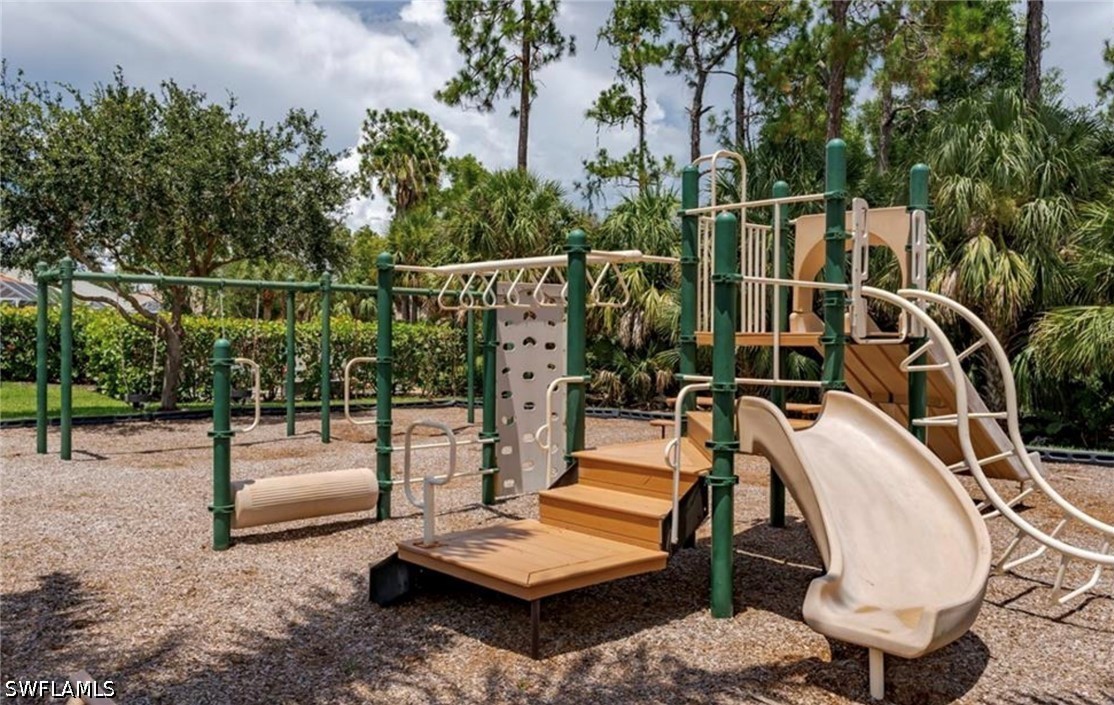 7416 Berkshire Pines, Naples, FL 34104
