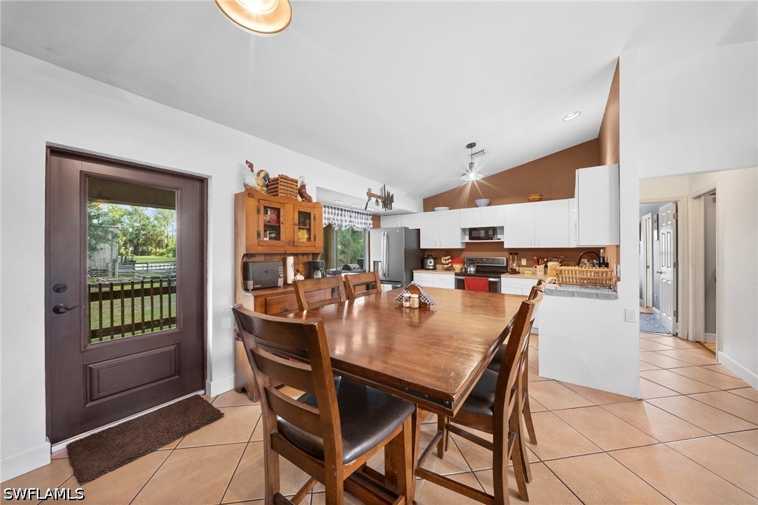 DiningArea