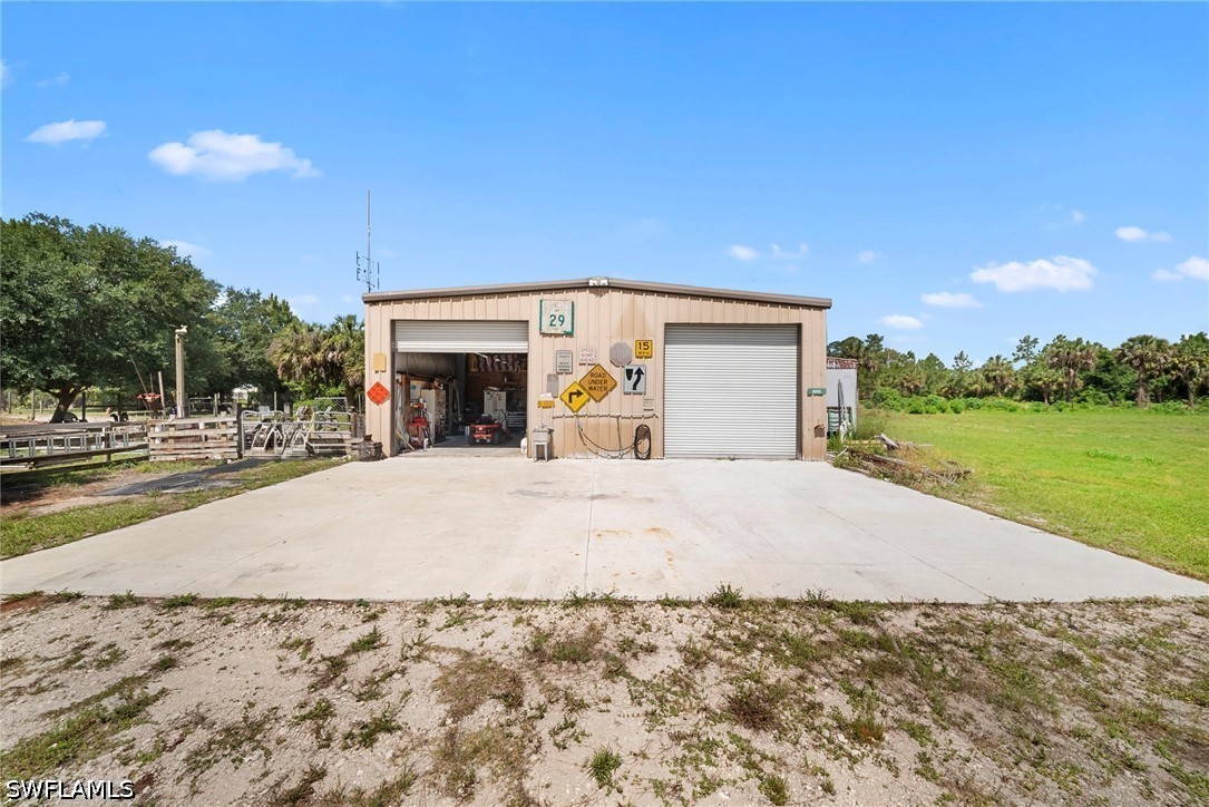 Garage