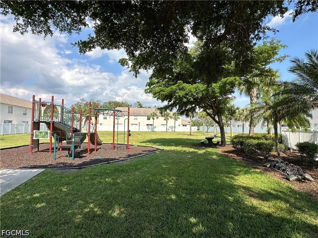 3614 Pine Oak Unit 103, Fort Myers, FL 33916