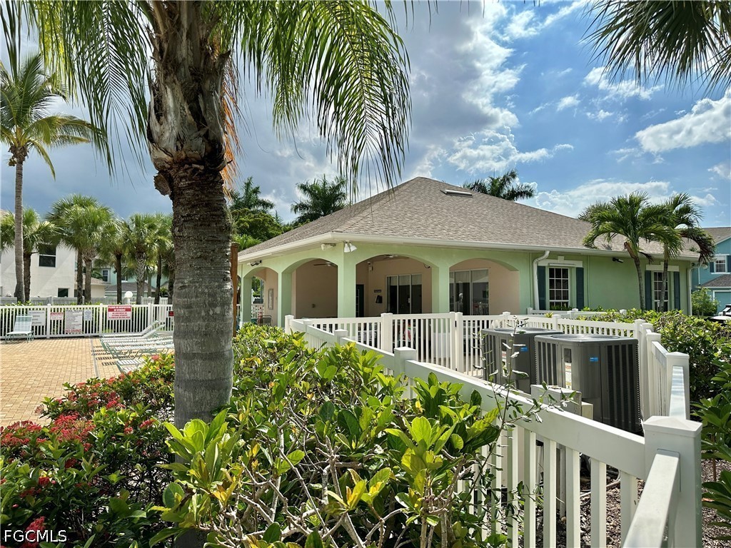 3614 Pine Oak Unit 103, Fort Myers, FL 33916