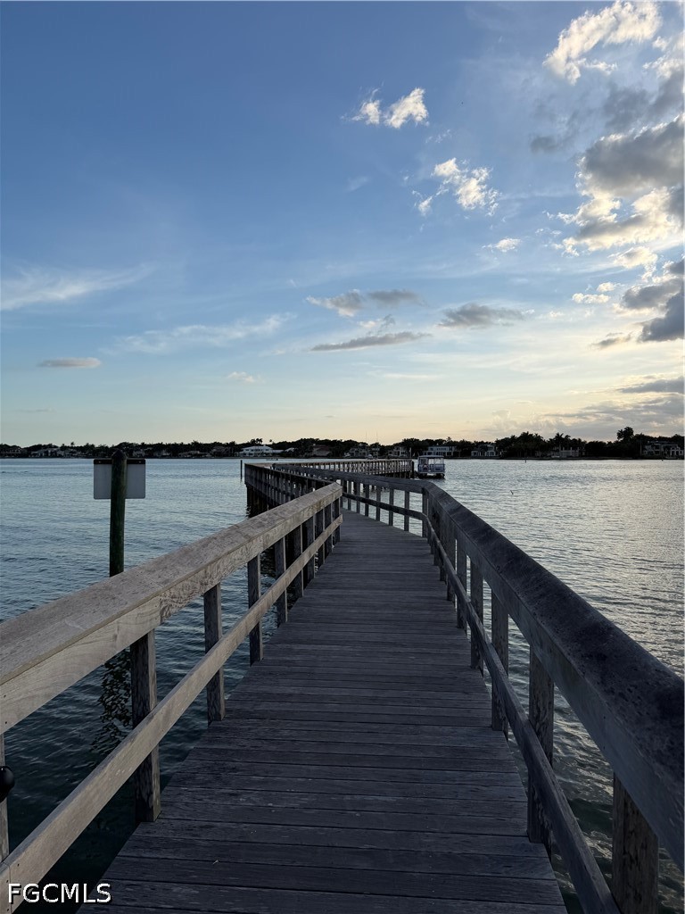 Dock