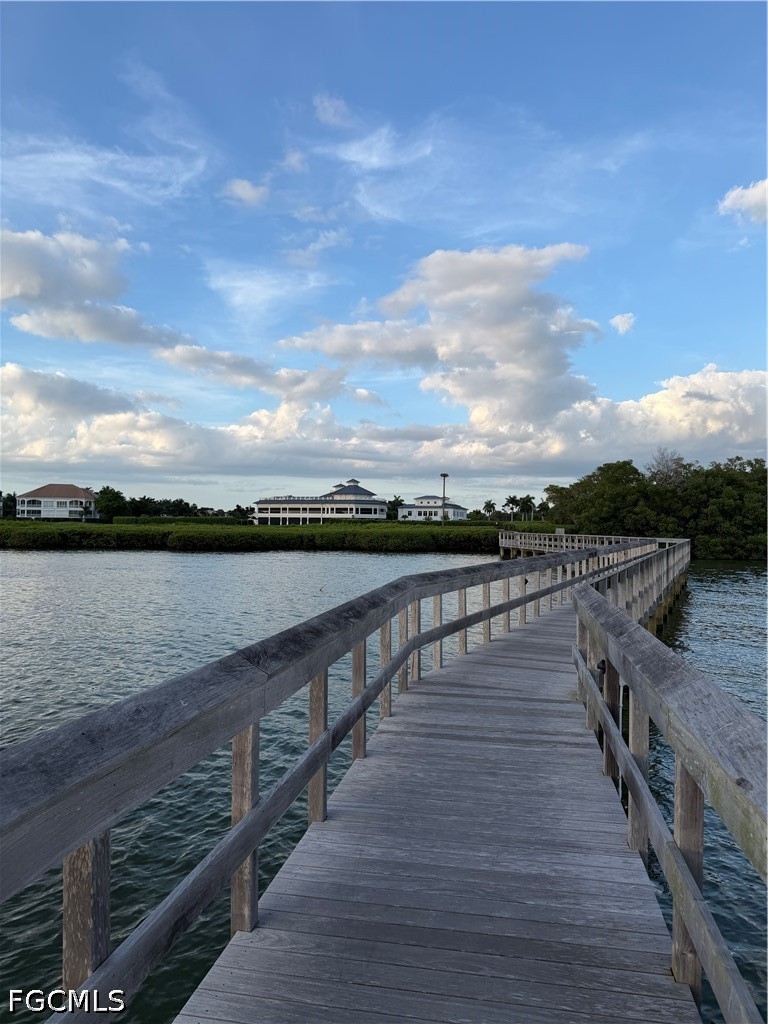 Dock