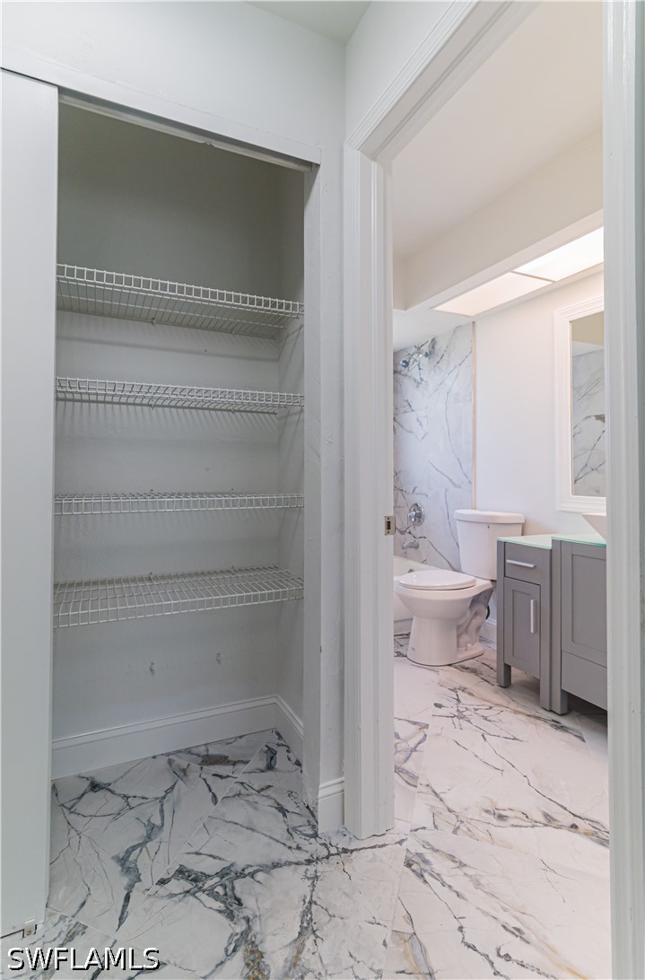 107 Blue Ridge Unit 21, Naples, FL 34112