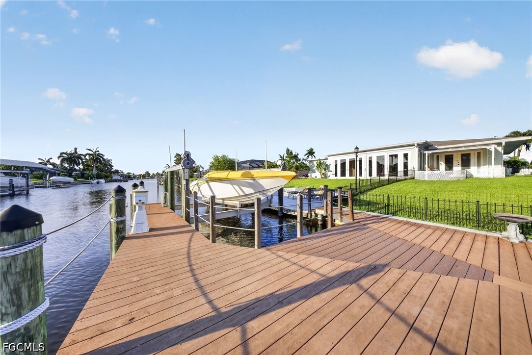 Dock