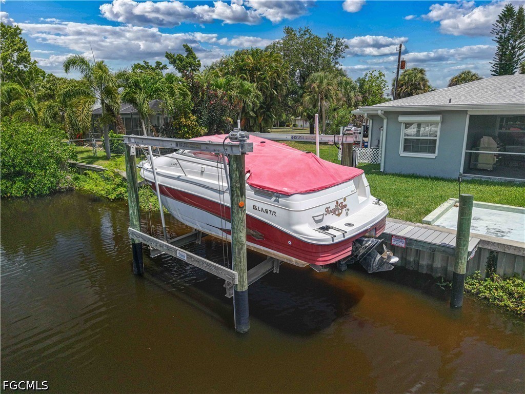 Dock