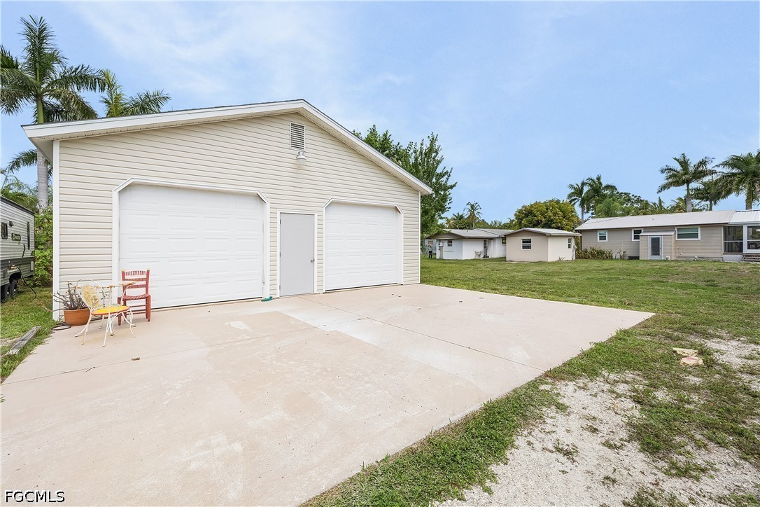Garage