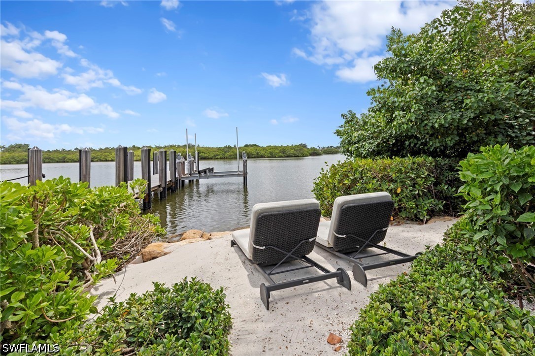 Dock