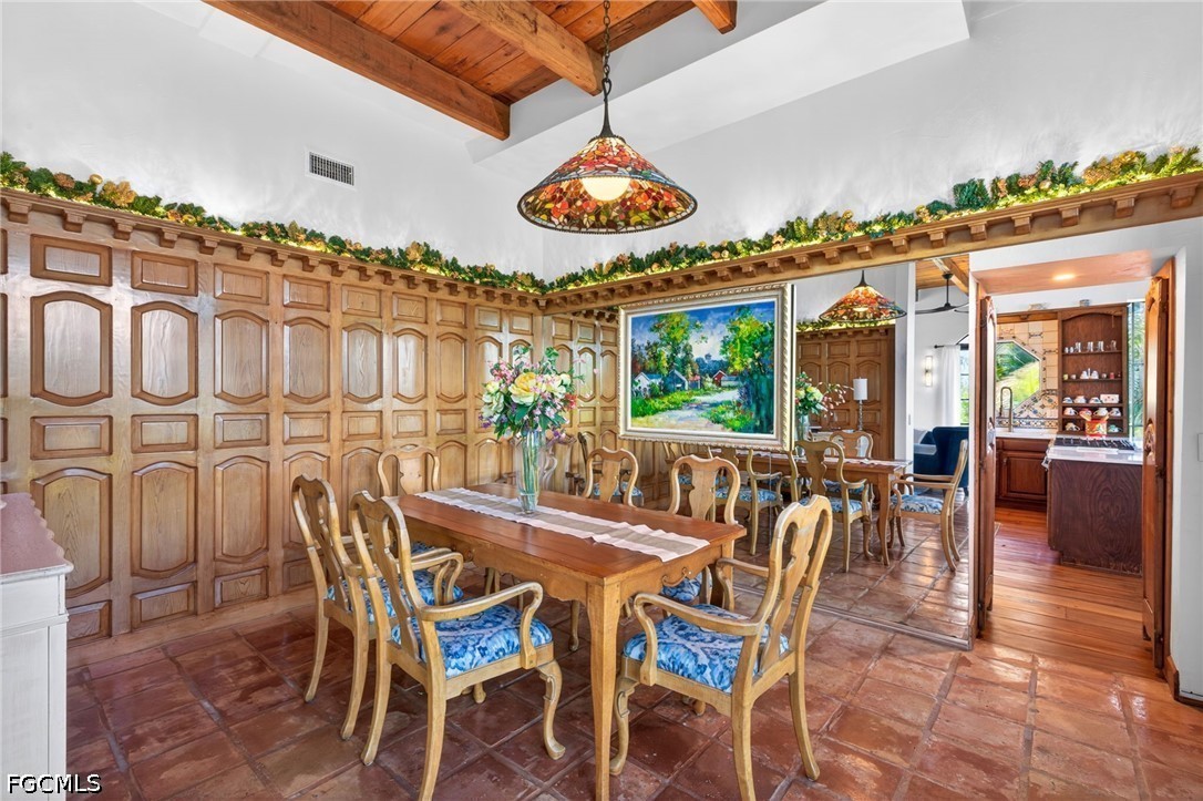 DiningArea