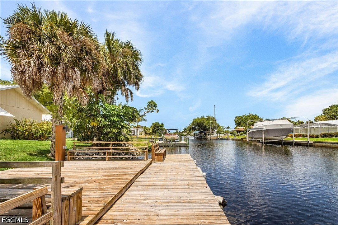 Dock