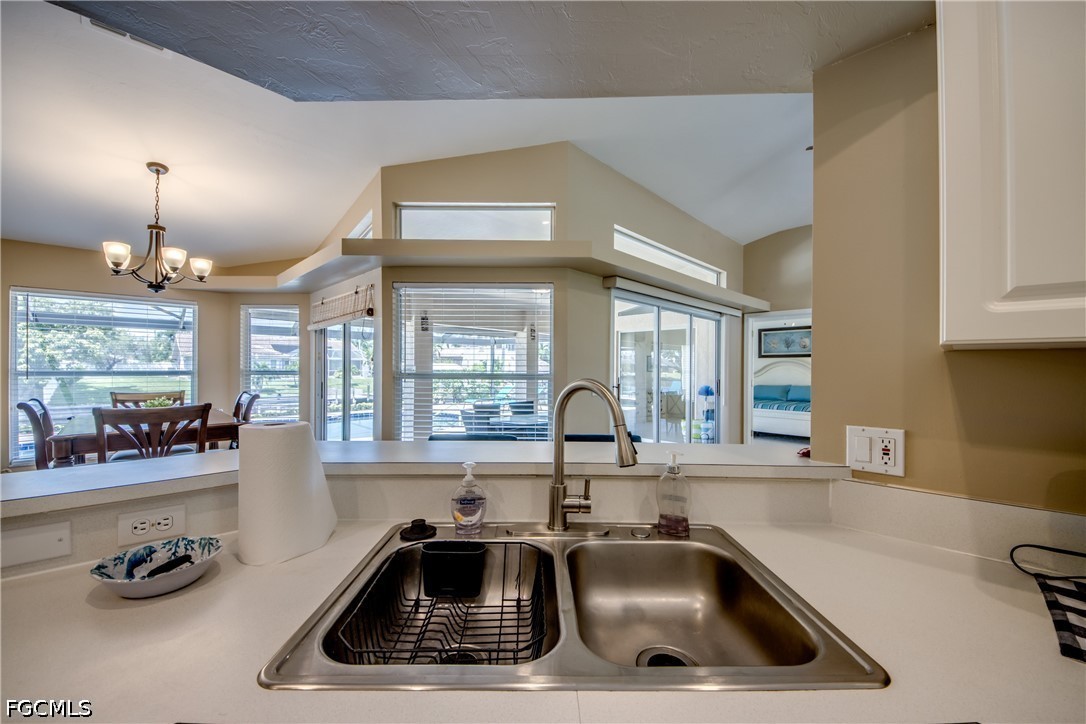 4010 19th, Cape Coral, FL 33914