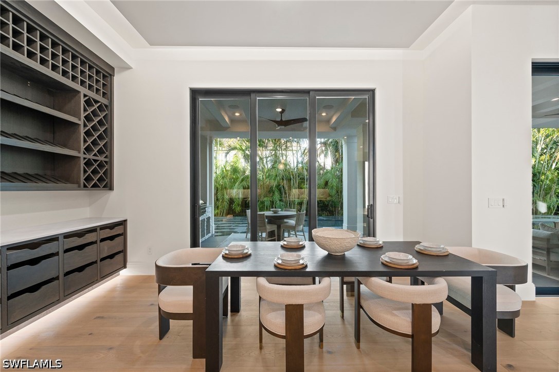 DiningArea
