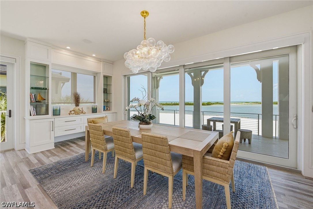 DiningArea