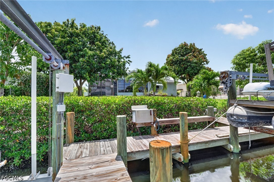 Dock