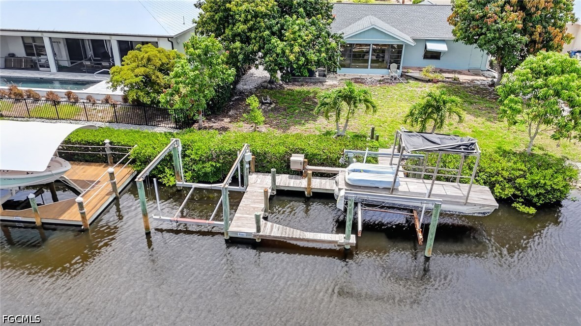 Dock
