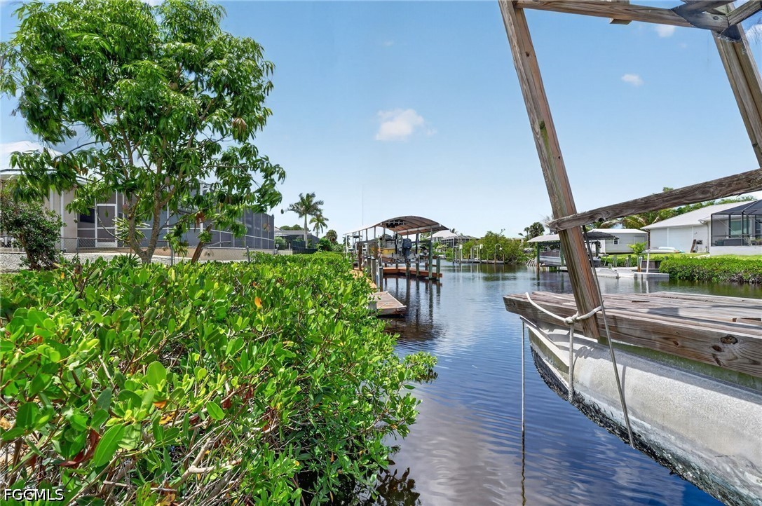 Dock