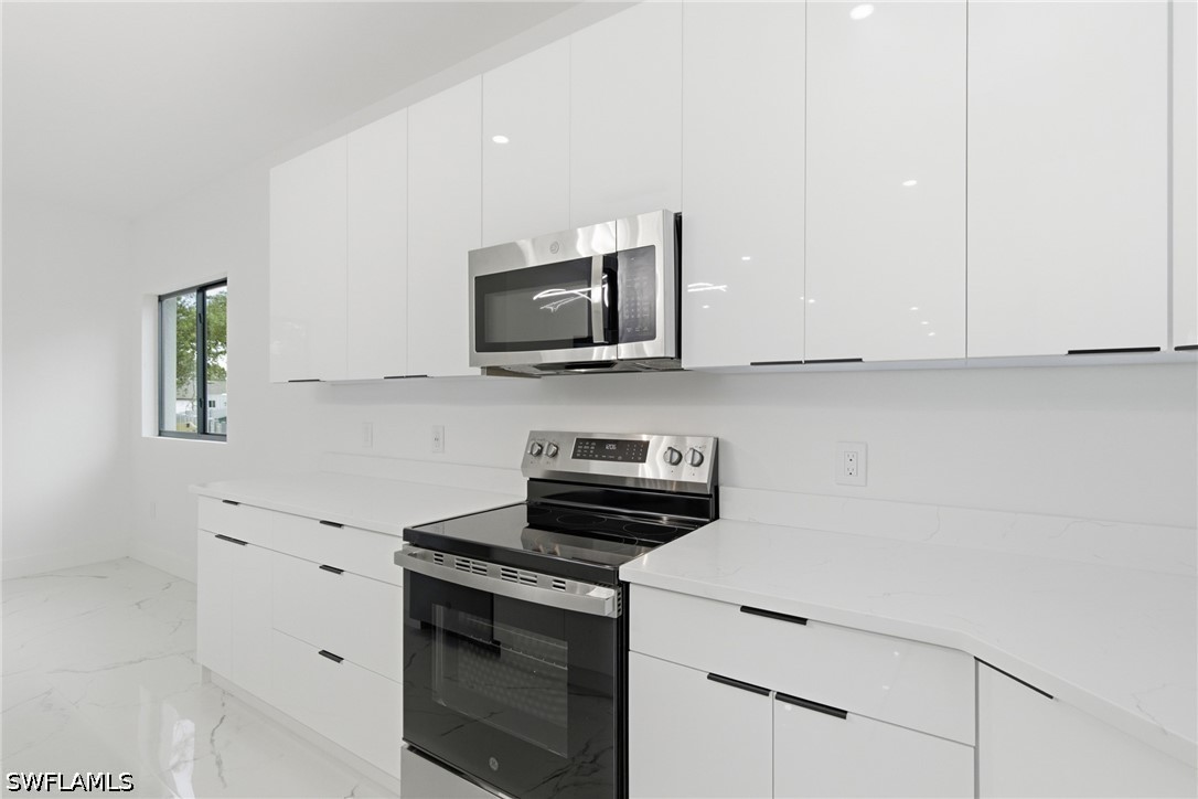 161 Blackstone, Fort Myers, FL 33913