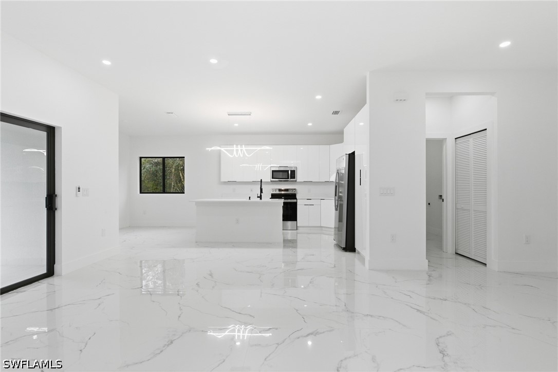 161 Blackstone, Fort Myers, FL 33913