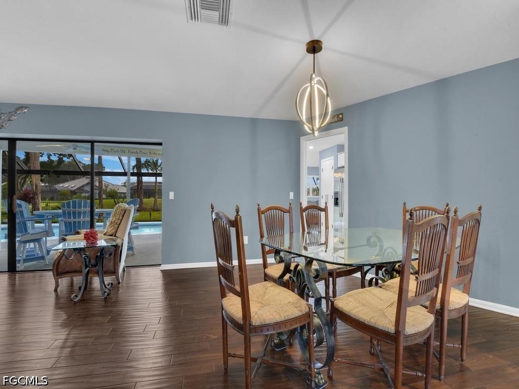 DiningArea