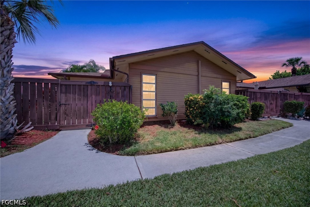 6315 Royal Woods, Fort Myers, FL 33908