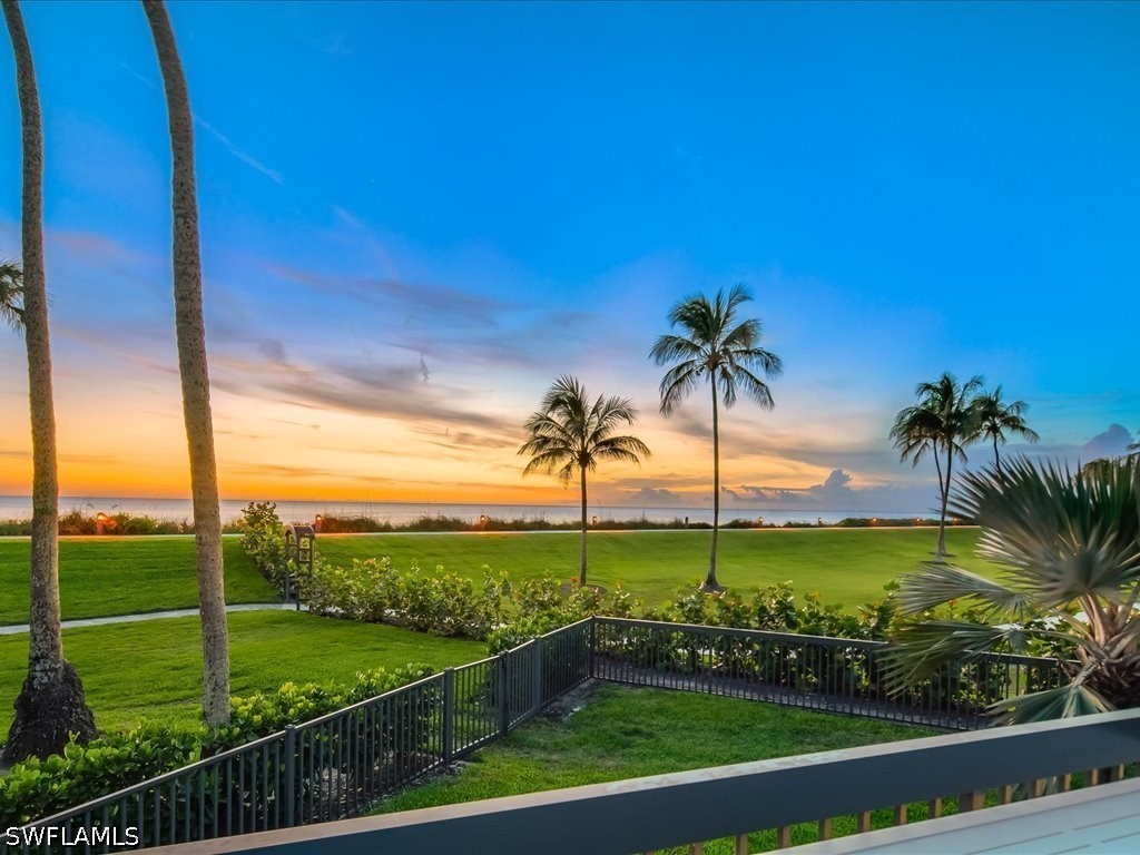 4551 Gulf Shore Unit 1606, Naples, FL 34103
