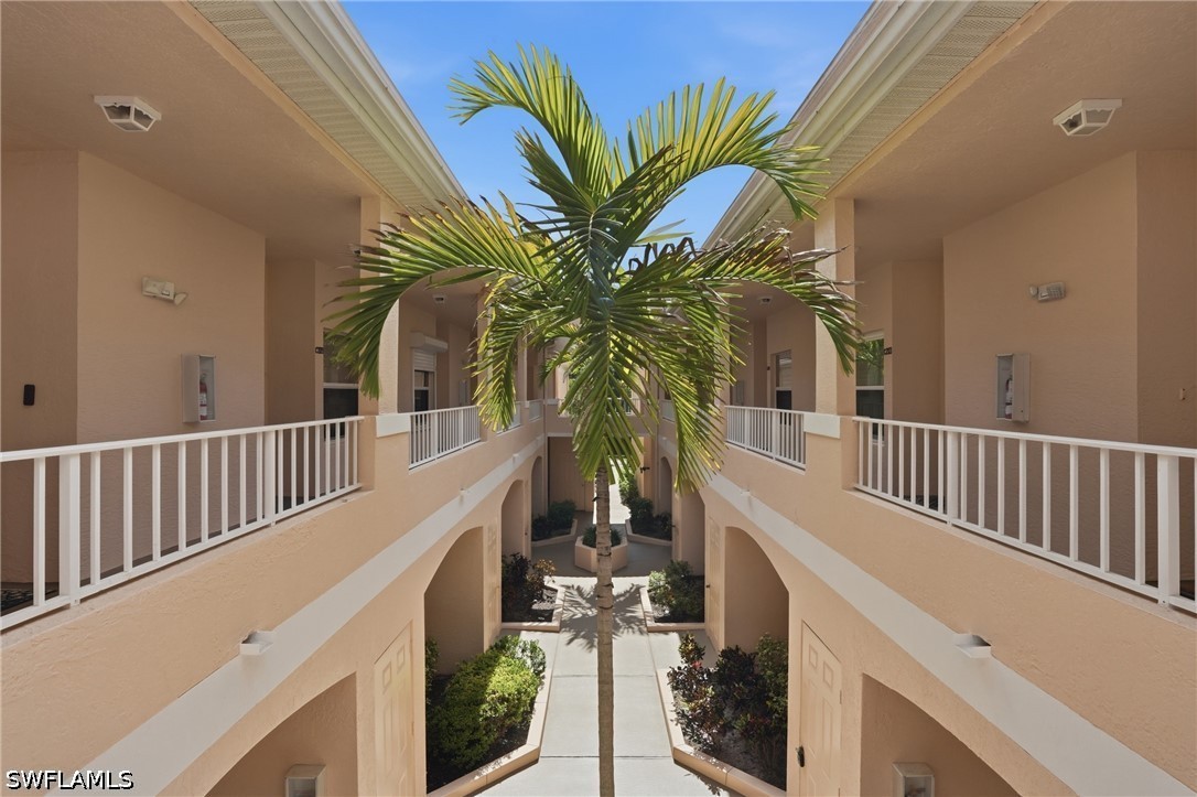 1096 Woodshire Unit C202, Naples, FL 34105