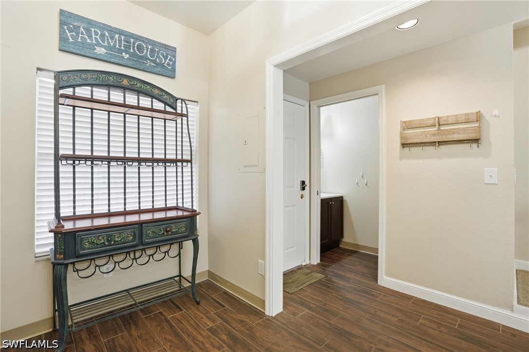 1096 Woodshire Unit C202, Naples, FL 34105