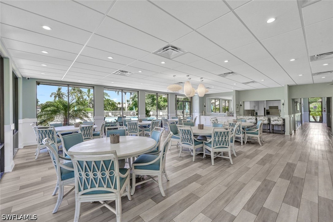 DiningArea
