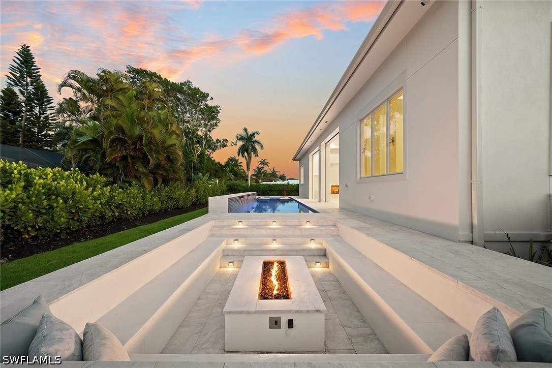 623 Park Shore, Naples, FL 34103