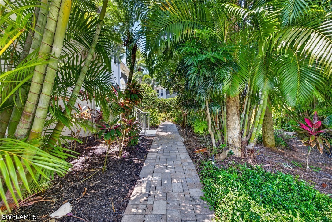 5035 Yacht Harbor Unit 103, Naples, FL 34112
