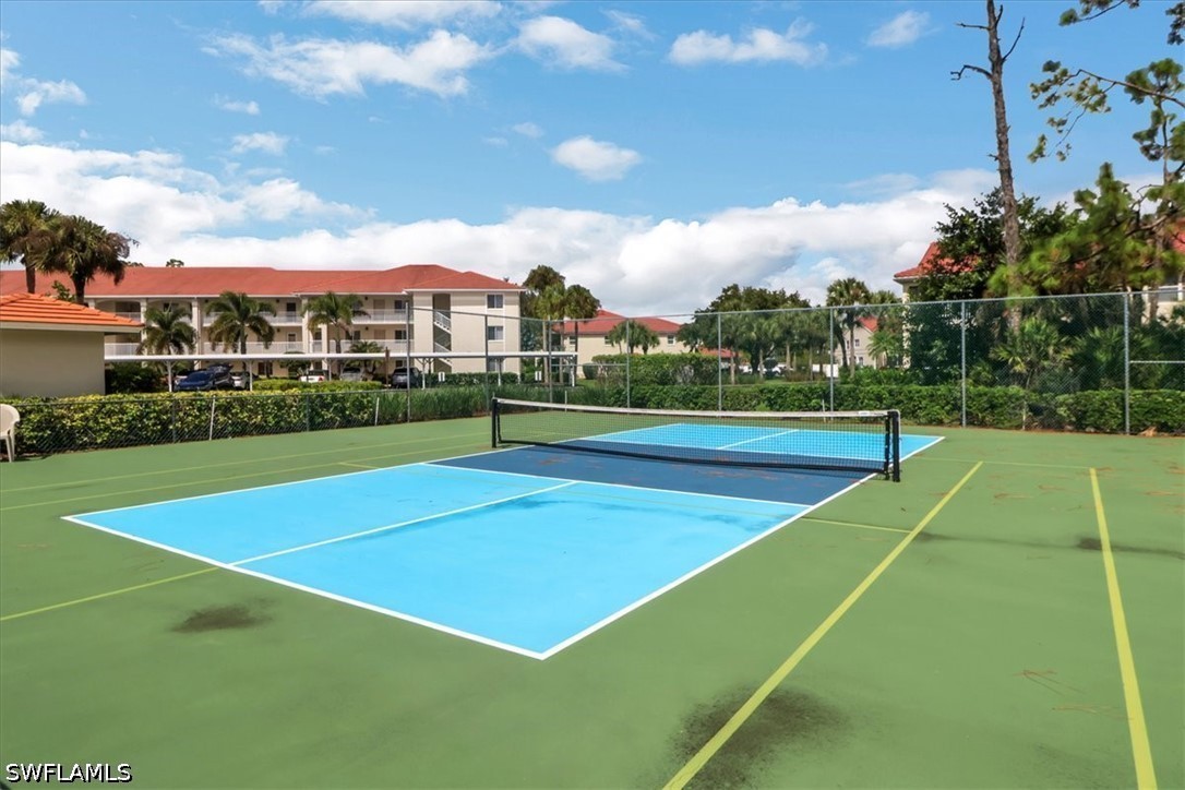 890 Eastham Unit Q102, Naples, FL 34104