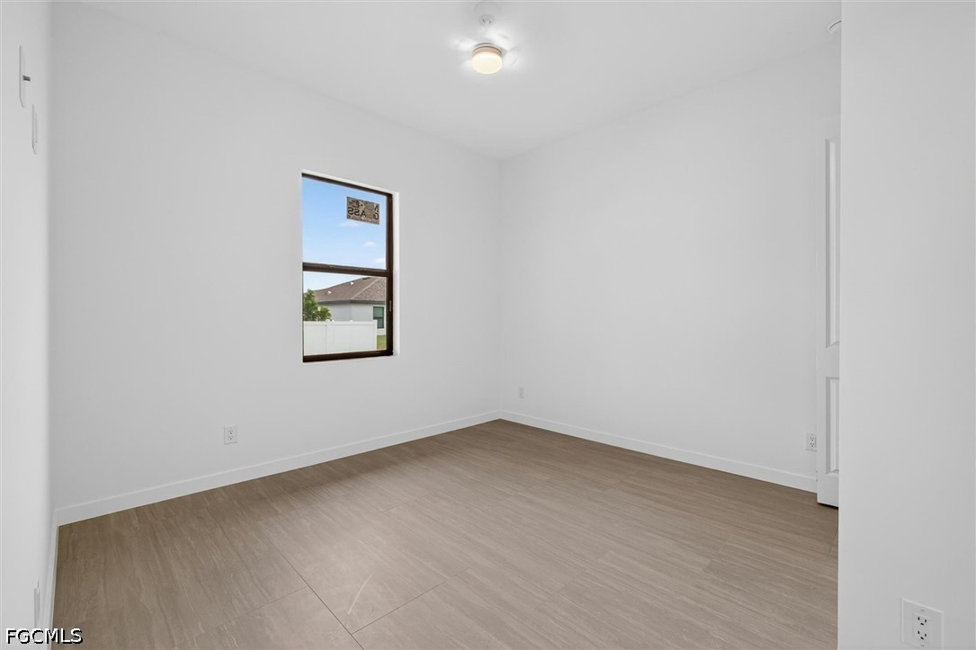2441 8th, Cape Coral, FL 33993