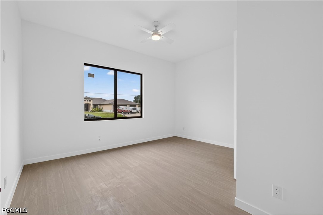 2441 8th, Cape Coral, FL 33993