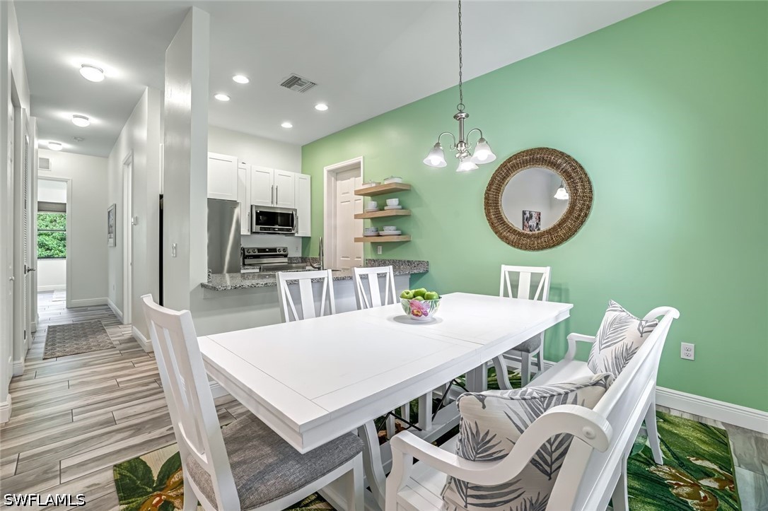 DiningArea