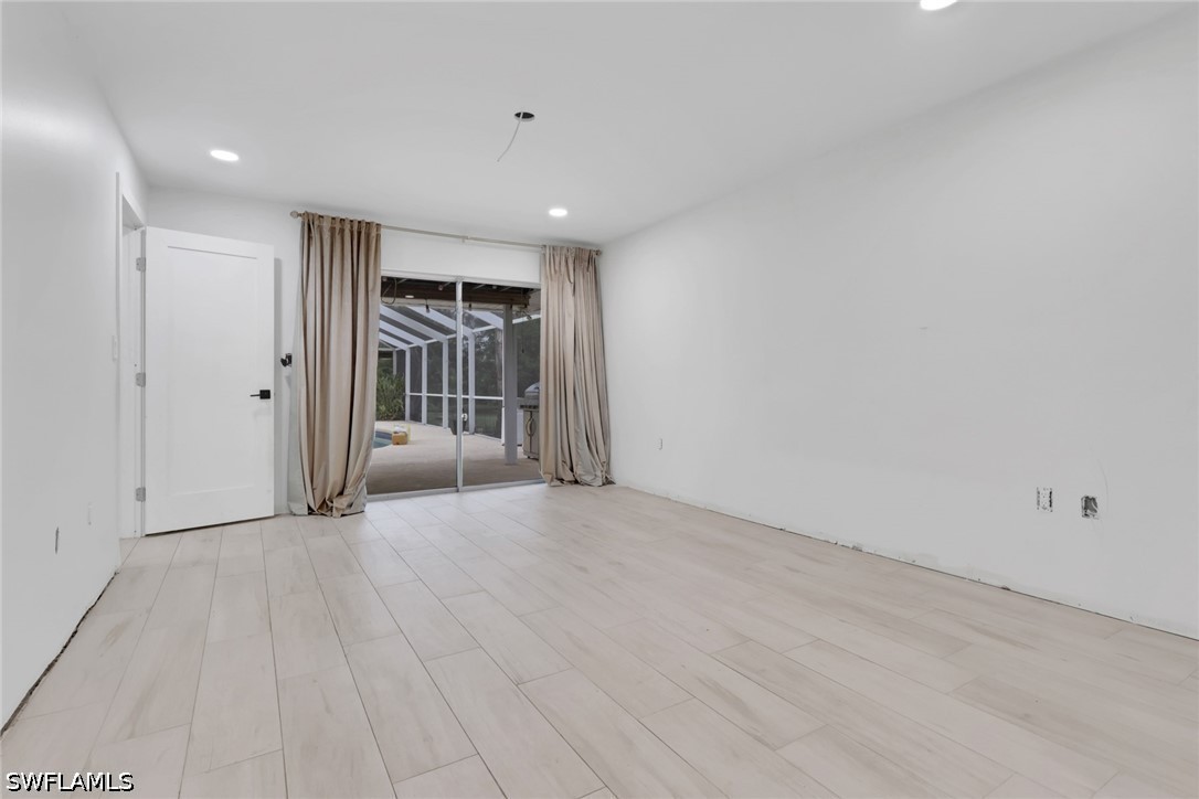 27126 Rue De Paix, Bonita Springs, FL 34135