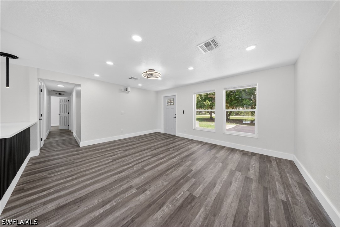 280 1st, Naples, FL 34120